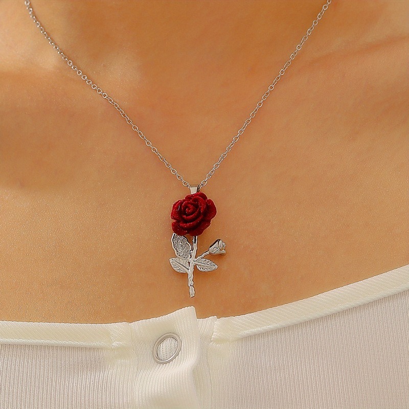 Sophisticated Ladies' Necklace Featuring a Rose Pendant